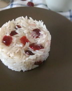 Рис с клюквой