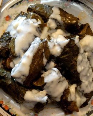 Долма с виноградными листиками