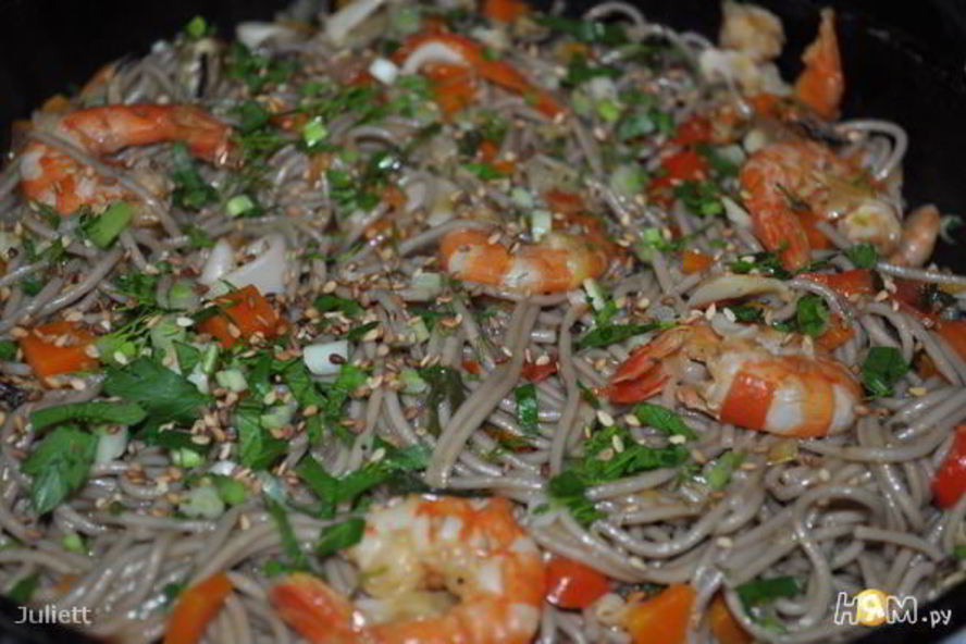 Рецепт гречневой лапши с морепродуктами