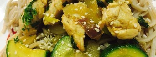 гречневая лапша соба с курицей и овощами. Шаг 13