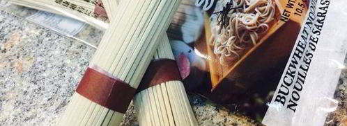 гречневая лапша соба с курицей и овощами. Шаг 6