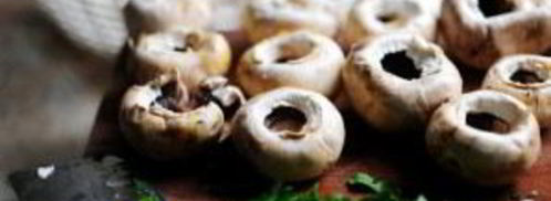 фаршированные грибы с сыром бри. Шаг 4