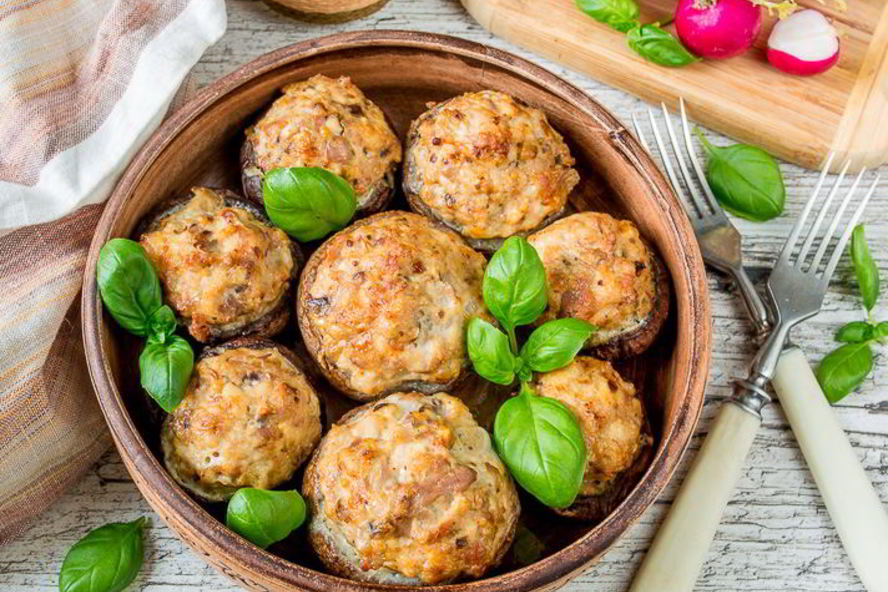 Рецепт фаршированных шампиньонов с курицей