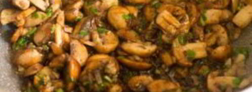 грибы шампиньоны жареные. Шаг 4