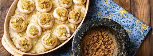 шампиньоны, фаршированные хрустящими бородинскими отрубями. Шаг 3