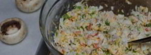 шампиньоны фаршированные крабовыми палочками. Шаг 4