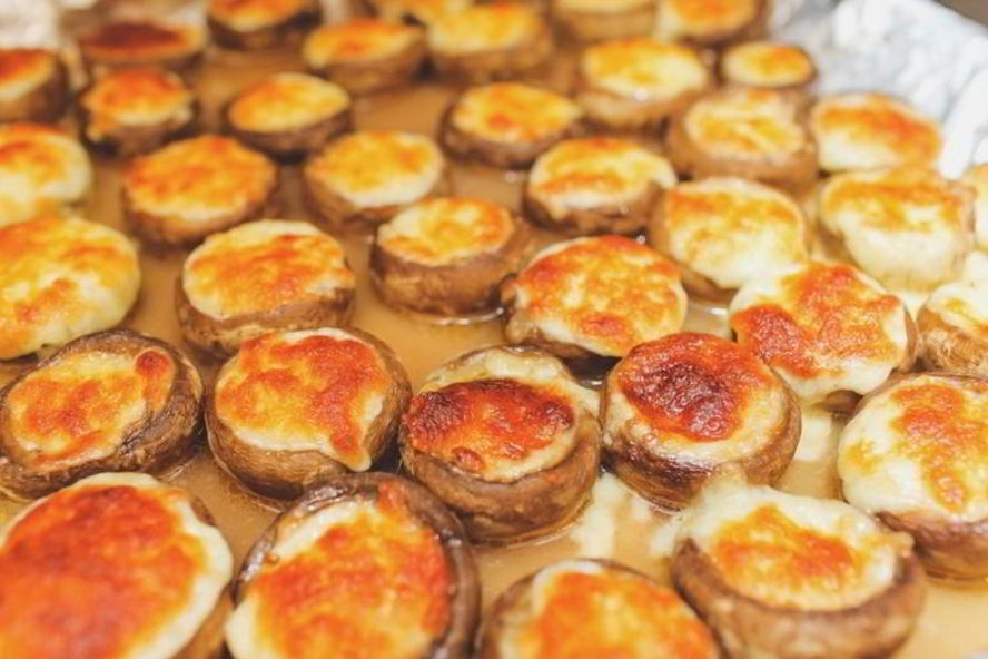 Рецепт шампиньонов, фаршированных сыром