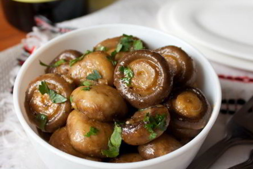 Рецепт шампиньонов с чесноком и хересом