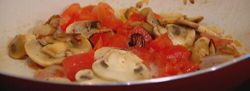 шампиньоны с зеленым помидором, жаренным в кляре. Шаг 6