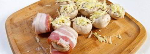 шампиньоны в беконе в духовке. Шаг 3