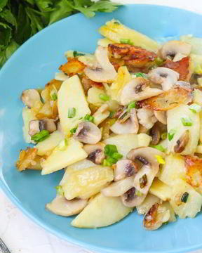 Жареные грибы с картошкой на сковороде