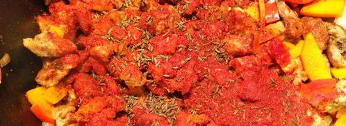 ароматный гуляш с грибами и сельдереем. Шаг 7