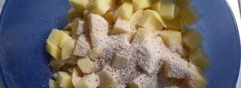 гуляш под нежным соусом с картофельной корочкой. Шаг 5