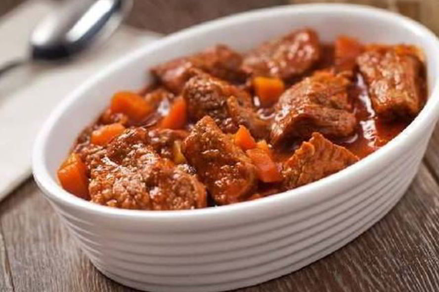 Рецепт гуляша с красным вином