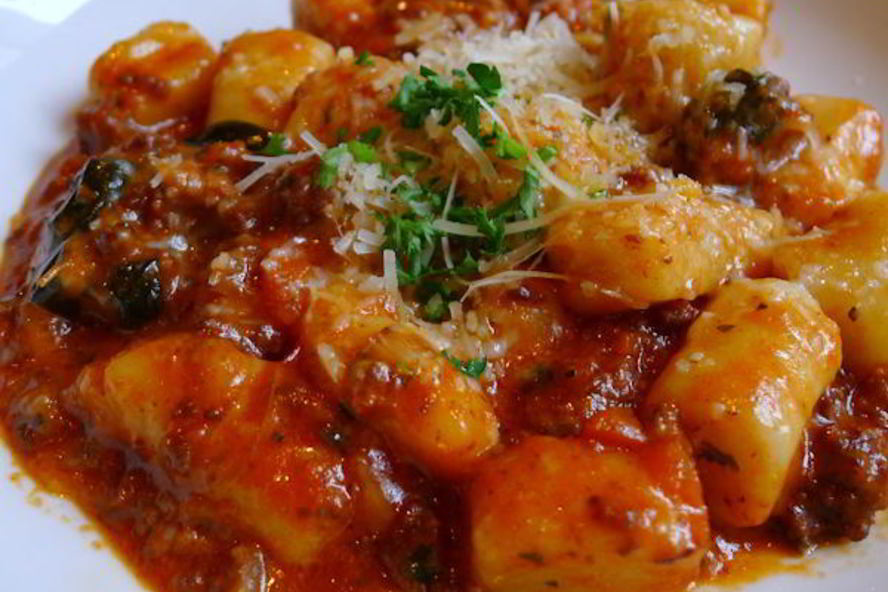 Рецепт картофельных клецек с томатным соусом