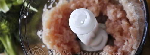 куриные котлеты с брокколи. Шаг 3