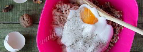 куриные котлеты с грецкими орехами. Шаг 4