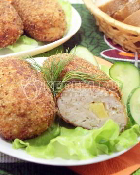 Куриные котлеты с сыром