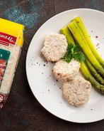 Паровые котлетки из индейки с рисом