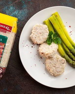 Паровые котлетки из индейки с рисом
