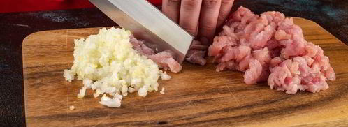 паровые котлетки из индейки с рисом. Шаг 2