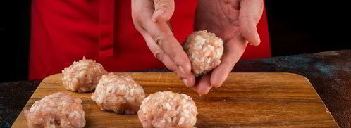 паровые котлетки из индейки с рисом. Шаг 5