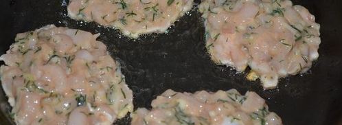 рубленные куриные котлеты в соусе. Шаг 6