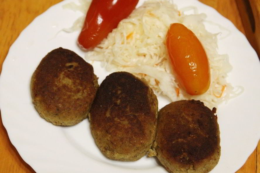 Рецепт рыбных котлет иза караси