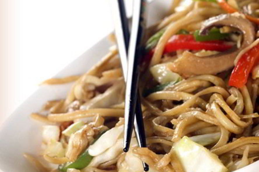 Рецепт лапши с курицей и овощами stir fry