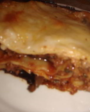 Лазанья с фаршем, баклажанами и грибами