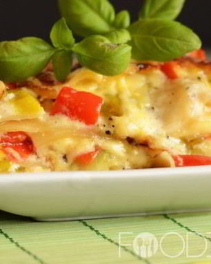 Лазанья с овощами и соусом бешамель