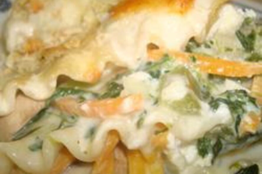 Рецепт лазанья со шпинатом, шампиньонами и белым соусом