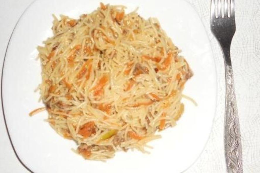 Рецепт макарон с тушенкой и чесноком