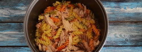 макароны с тушенкой в мультиварке. Шаг 7