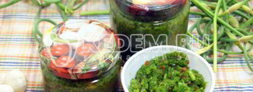 паста из чесночных стрелок. Шаг 10