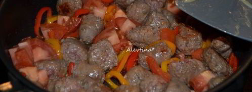 паста орзо с колбасой, томатами и сладким перцем. Шаг 3