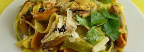 паста с мидиями, шафраном и белым вином. Шаг 9