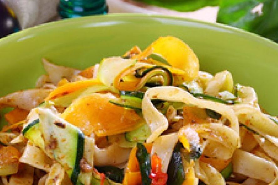 Рецепт пасты с овощами и шпинатом