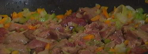 паста с соусом из куриной печени и помидоров. Шаг 4