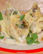 Ракушки, фаршированные курицей и грибами