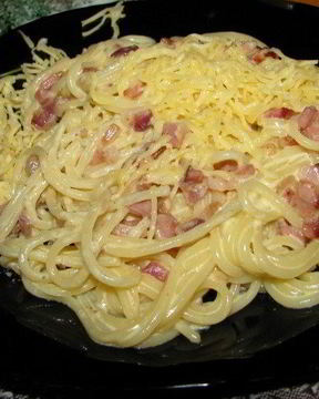 Спагетти под соусом карбонара