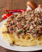 Спагетти с фаршем и грибами