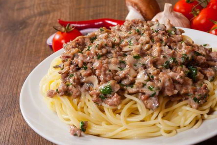 Рецепт спагетти с фаршем и грибами