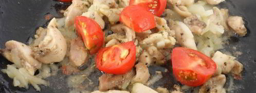 спагетти с обжаренной курицей и черри. Шаг 3