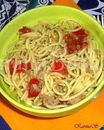 Спагетти с тунцом, чоризо и перцем