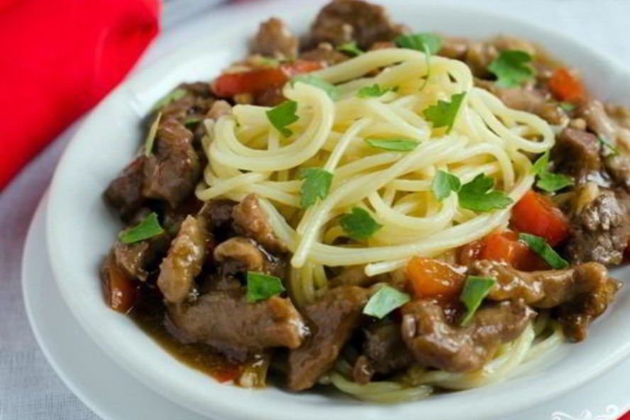 Рецепт спагетти со свининой в соусе