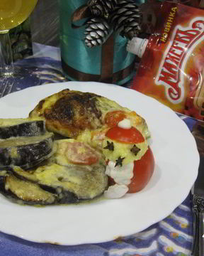 Курица с баклажанами под чесночным маринадом