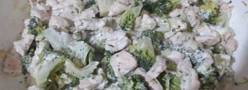 курица с брокколи и сельдереем в соусе из лабне. Шаг 5