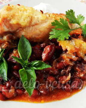 Курица с фасолью