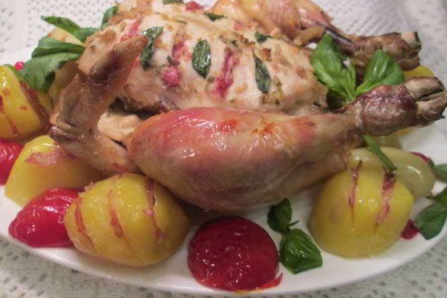 Рецепт курицы с начинкой из бекона и ароматных трав